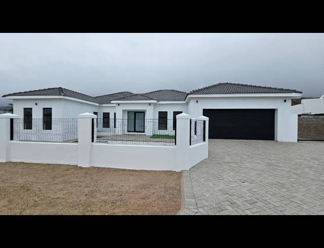 3 BEDROOM HOUSE FOR SALE IN SANDY POINT